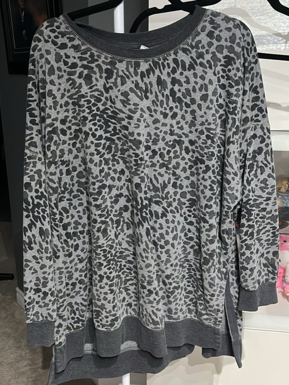 3/$15 Old Navy Sweatshirt